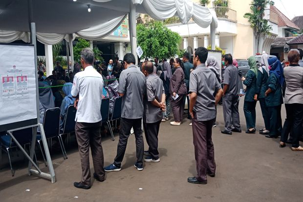 KPU Beri Kesempatan...