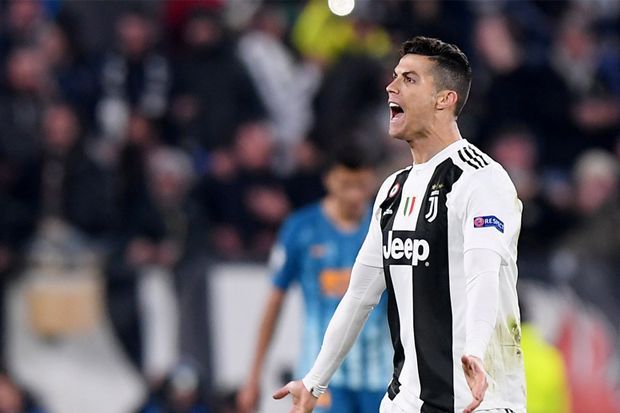 Jadi Pahlawan Juventus,...