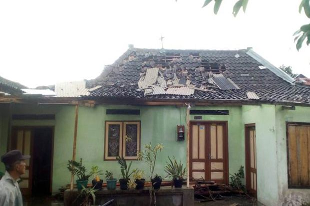 Hujan Deras dan Angin...