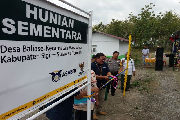 Asabri Serahkan 15 Rumah...