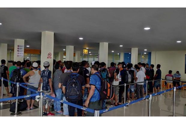 161 Orang TKI Kembali...