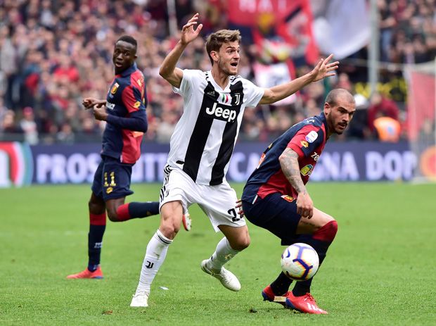 Pemain Genoa Masih Tak...