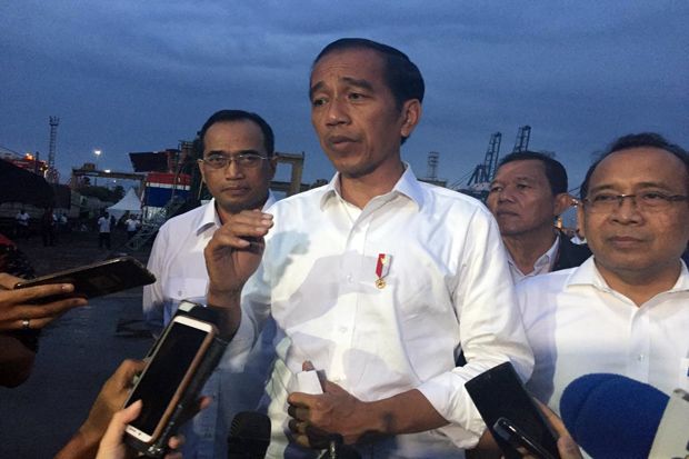 Jokowi: Pengemudi Truk...