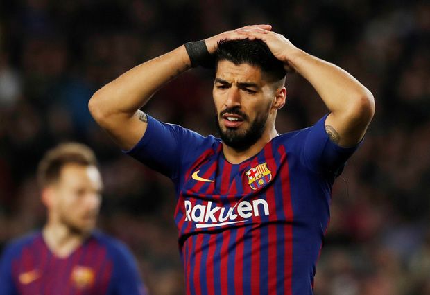 Barcelona Pastikan Suarez...