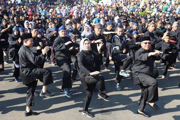 Pejabat Kemdikbud Belajar...