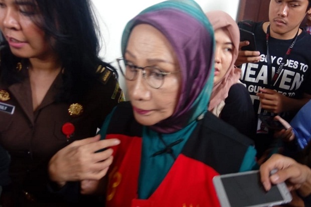 Eksepsi Ditolak, Ratna...