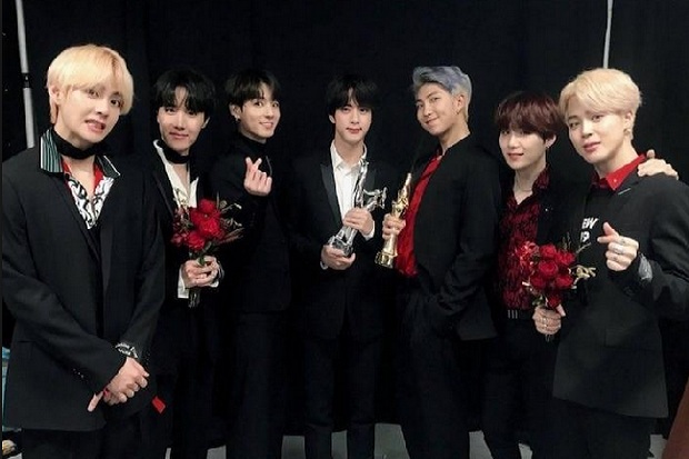 Album Baru BTS Lampaui...