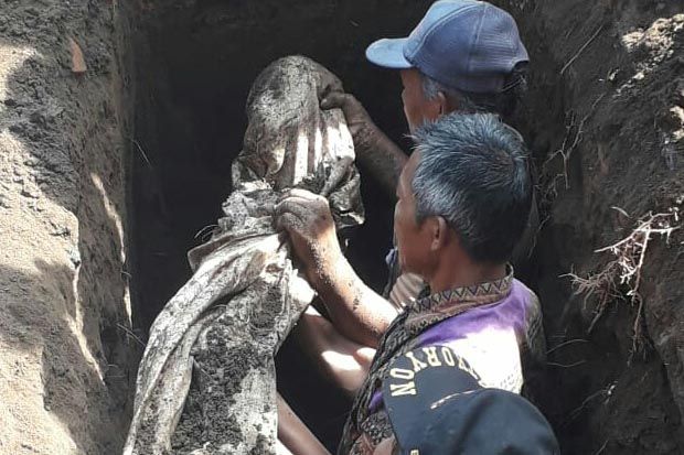 Terkubur 31 Tahun, Jasad...