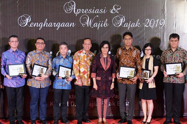 Daihatsu Rebut Penghargaan...