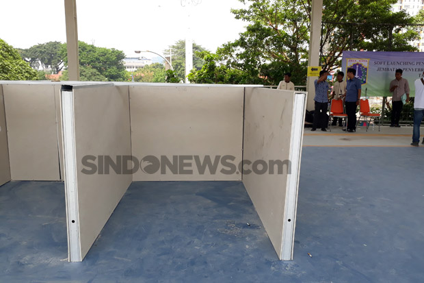 Tak Dapat Lapak Skybridge,...