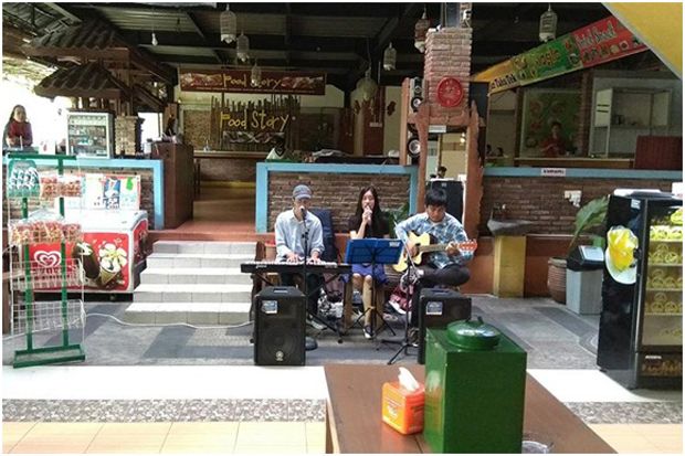 4 Food Court di Yogya...