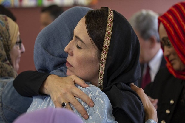 Dukung Muslim, Wanita...