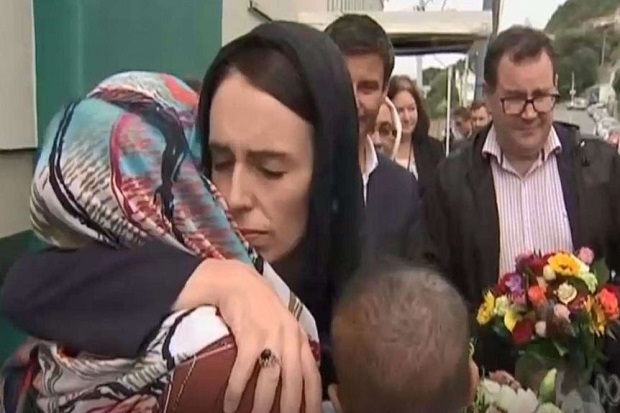 Akun Anti-Islam Ancam...