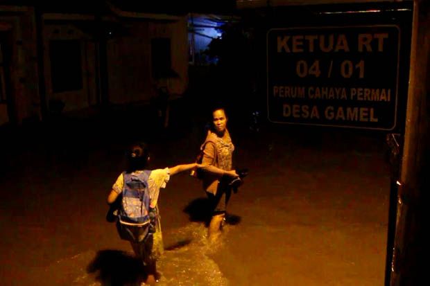 Diguyur Hujan Tiga Jam,...