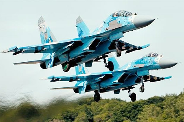 Jet Tempur Su-27 Rusia...