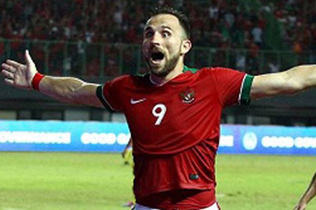 Debut Positif McMenemy,...