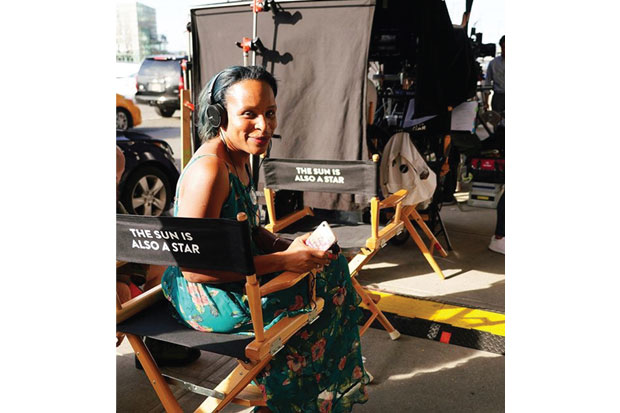 Nicola Yoon Bahagia...