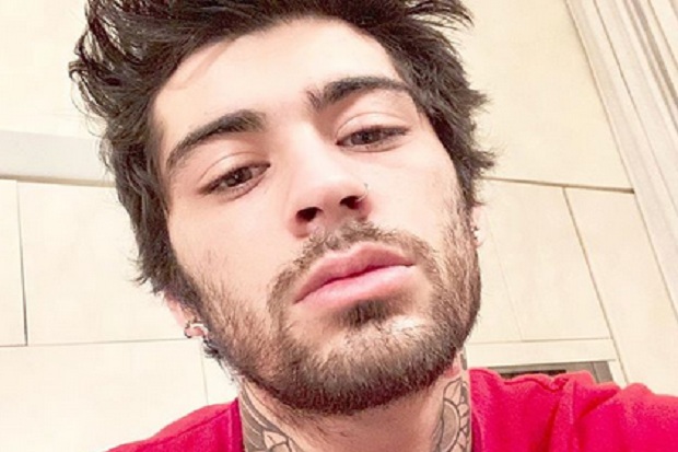 Zayn Malik Minta Maaf...