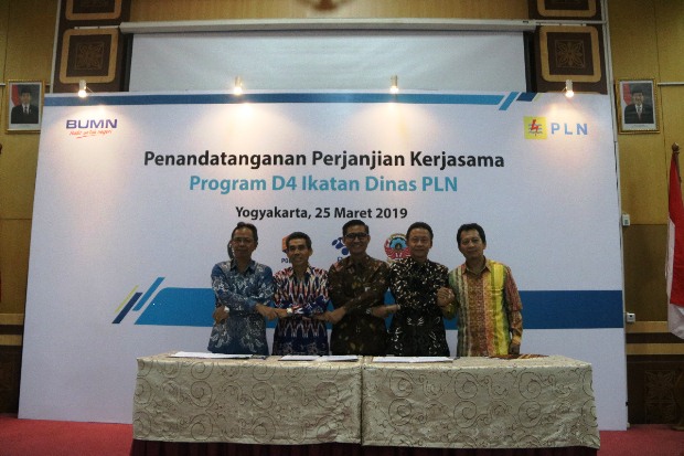 Kerja Sama dengan 4...