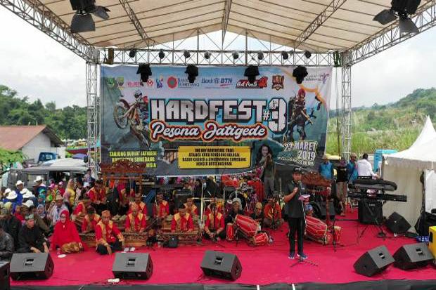 Menpar Arief: Hardfest...