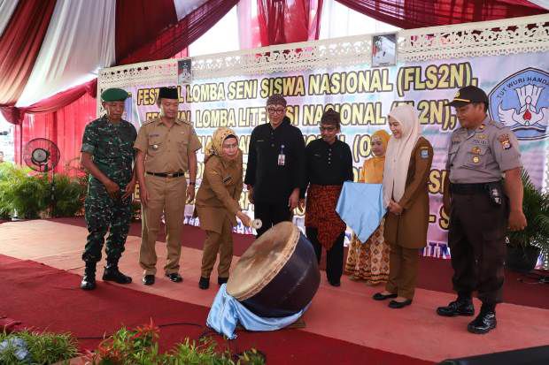 Bupati Serang: Pendidikan...