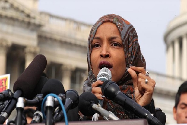 Ilhan Omar Serukan Umat...
