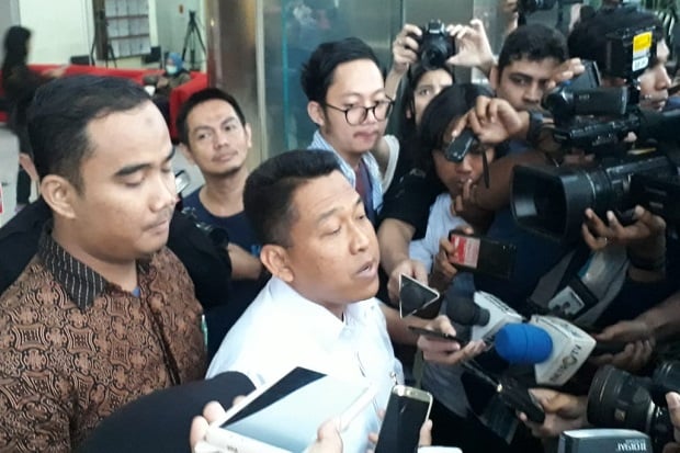 Sekjen Kemenag Mengaku...