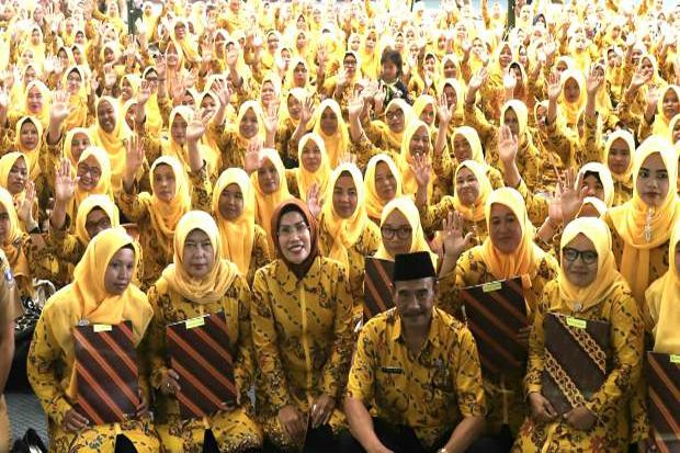1.796 Kader KB di Kabupaten...