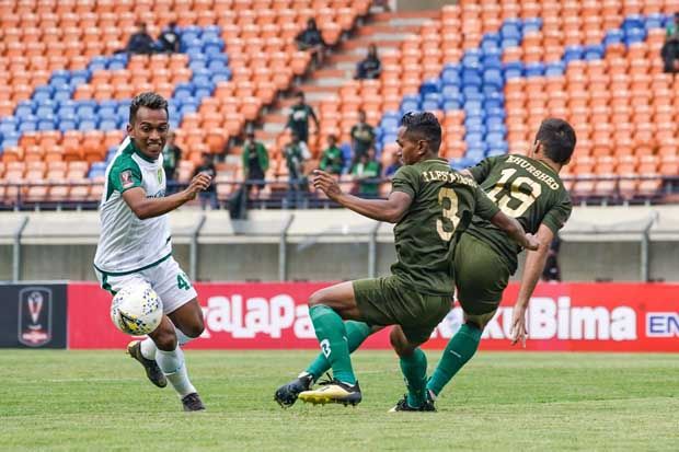 Kickoff Persebaya vs...