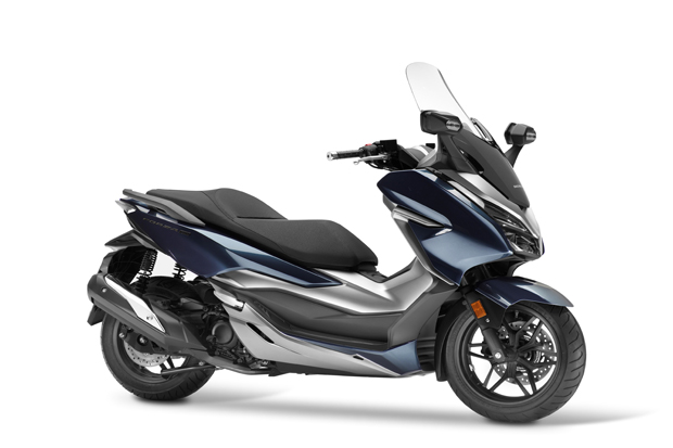 Honda Forza Rebut Titel...