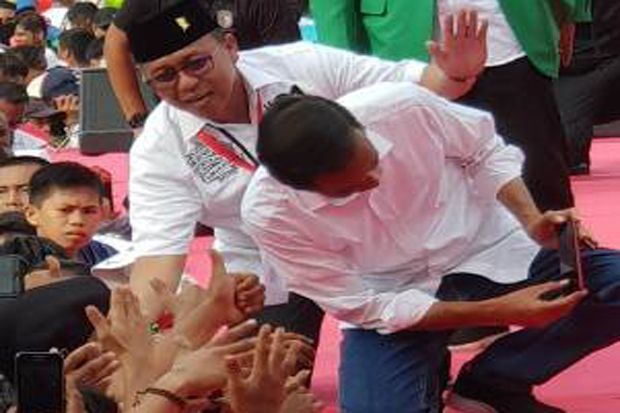 Kampanye Jokowi di Mamuju...