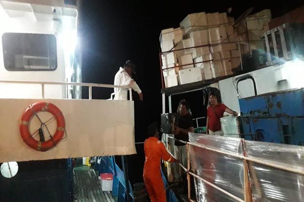 Bawa Logistik Pemilu...