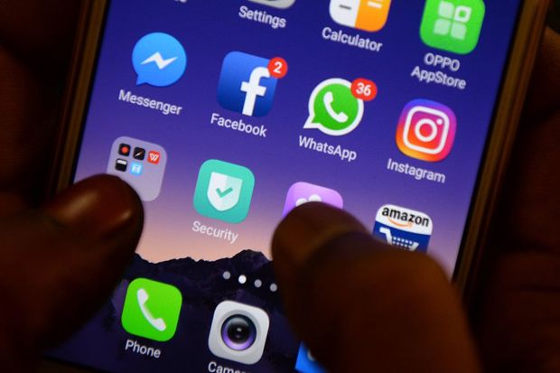 Instagram Uji Coba Penggunaan...
