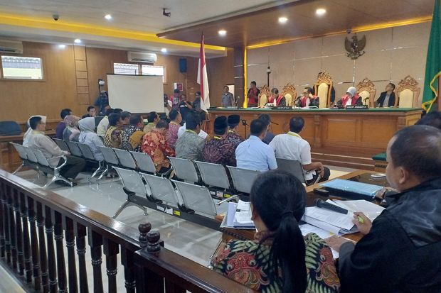 15 Anggota DPRD Bekasi...
