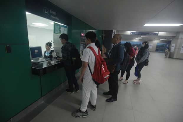 MRT Beroperasi Komersil,...