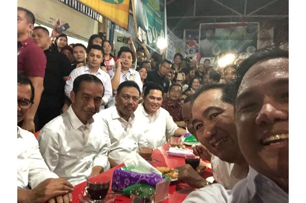 Jokowi Ngopi Bareng...