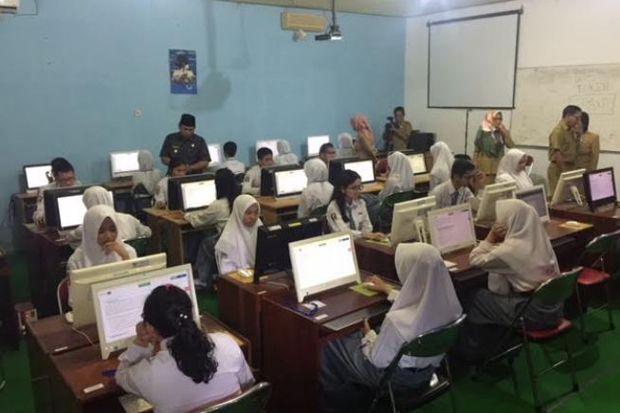 Pastikan UNBK Lancar,...