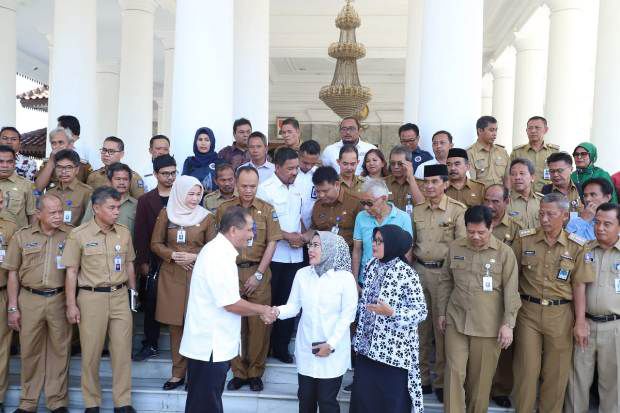 Bupati Serang dan Menpar...