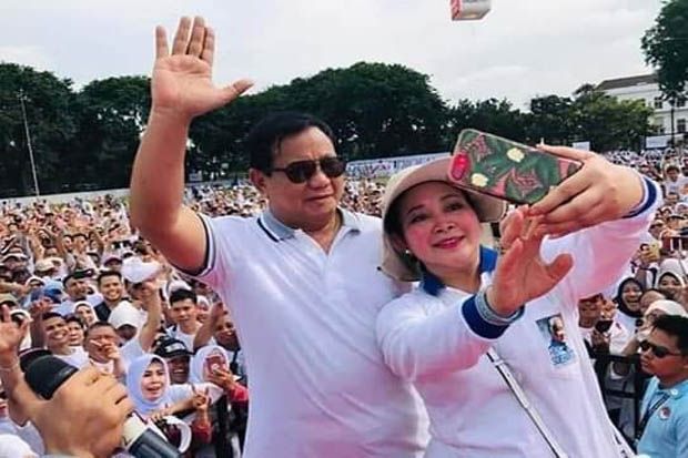 Emak-emak Militan Ingin...