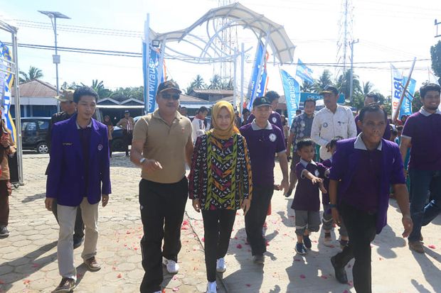 Sikat Gigi Massal Rayakan...