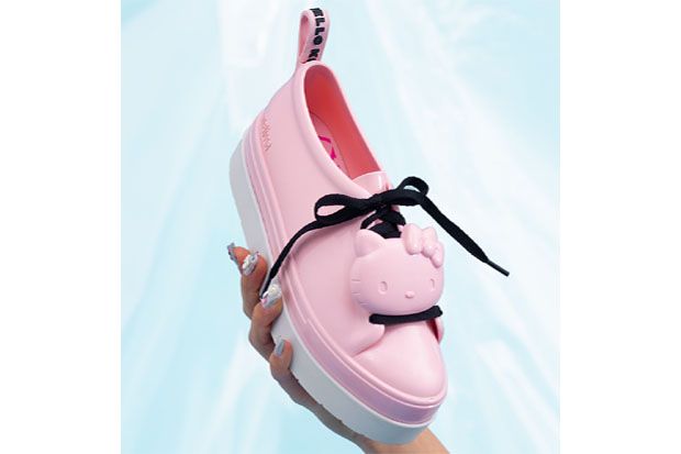 Melissa Luncurkan Sepatu...
