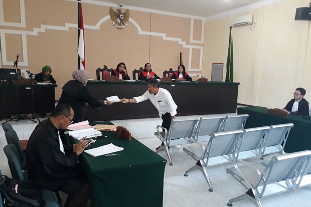 Diputus Bersalah oleh...