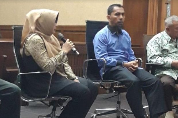 2 Mantan Anggota DPRD...