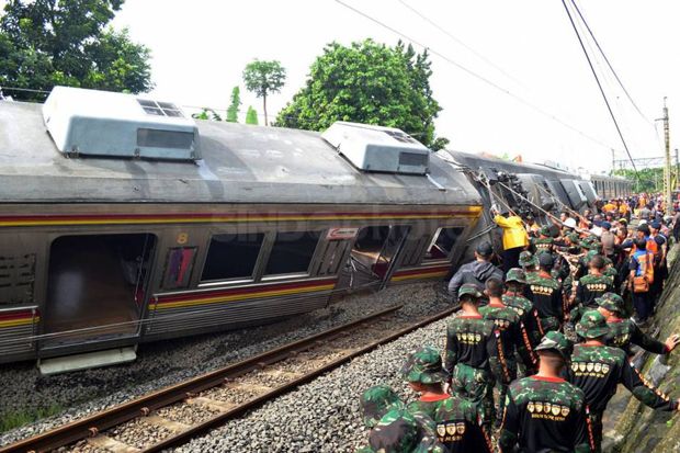 KNKT: Penyebab KRL Anjlok...