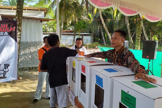 KPU Pangandaran Gelar...