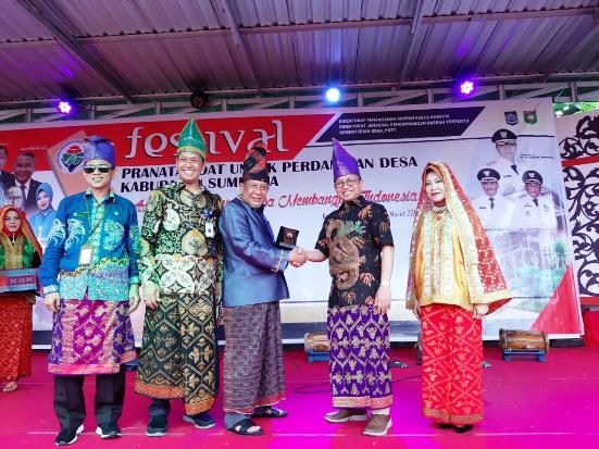 Mendongkrak Pariwisata...