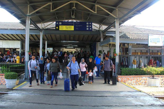 KAI Jual 29.456 Kursi...