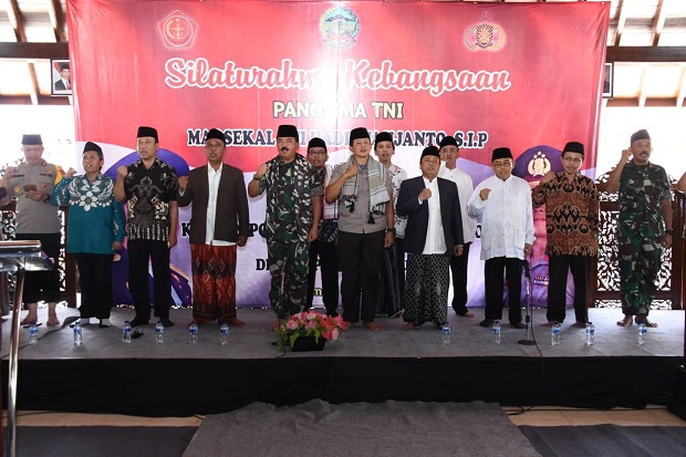 Panglima TNI Silaturahmi...