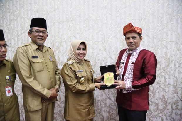 Kota Solok Berbagi Ihwal...