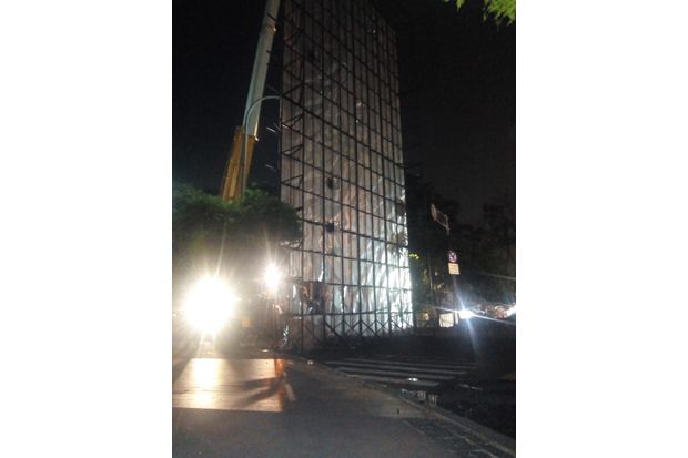 Satpol DKI Jakarta Bongkar...